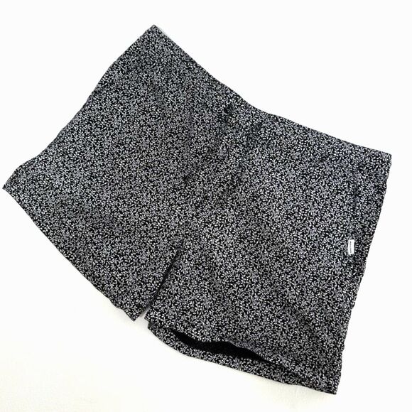 Jack & Jones B&W floral print linen shorts - Picture 1 of 8